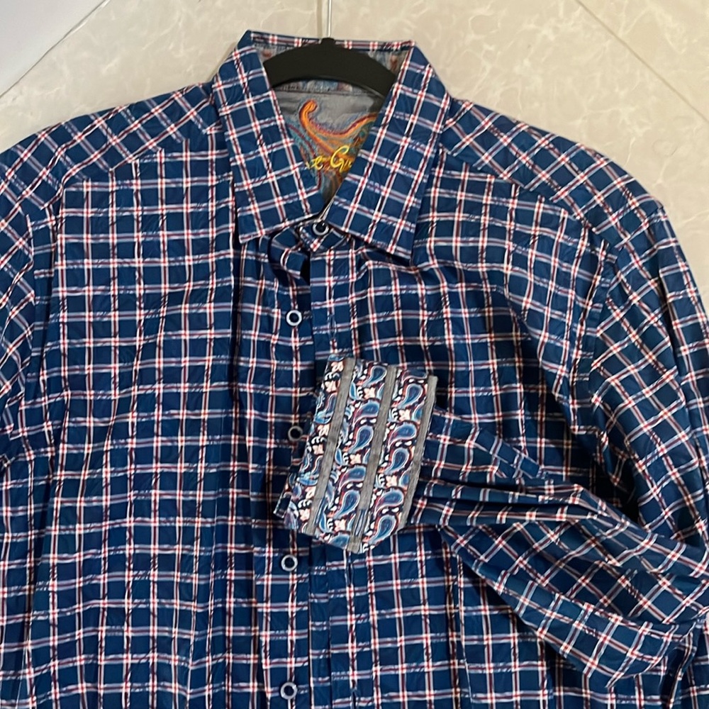 Robert Graham shirt
